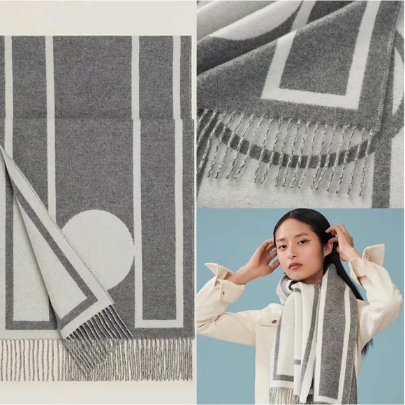 Hermes cashmere muffler - Picture 2 of 3